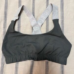 FIGS Performance Sports Bra Size Medium